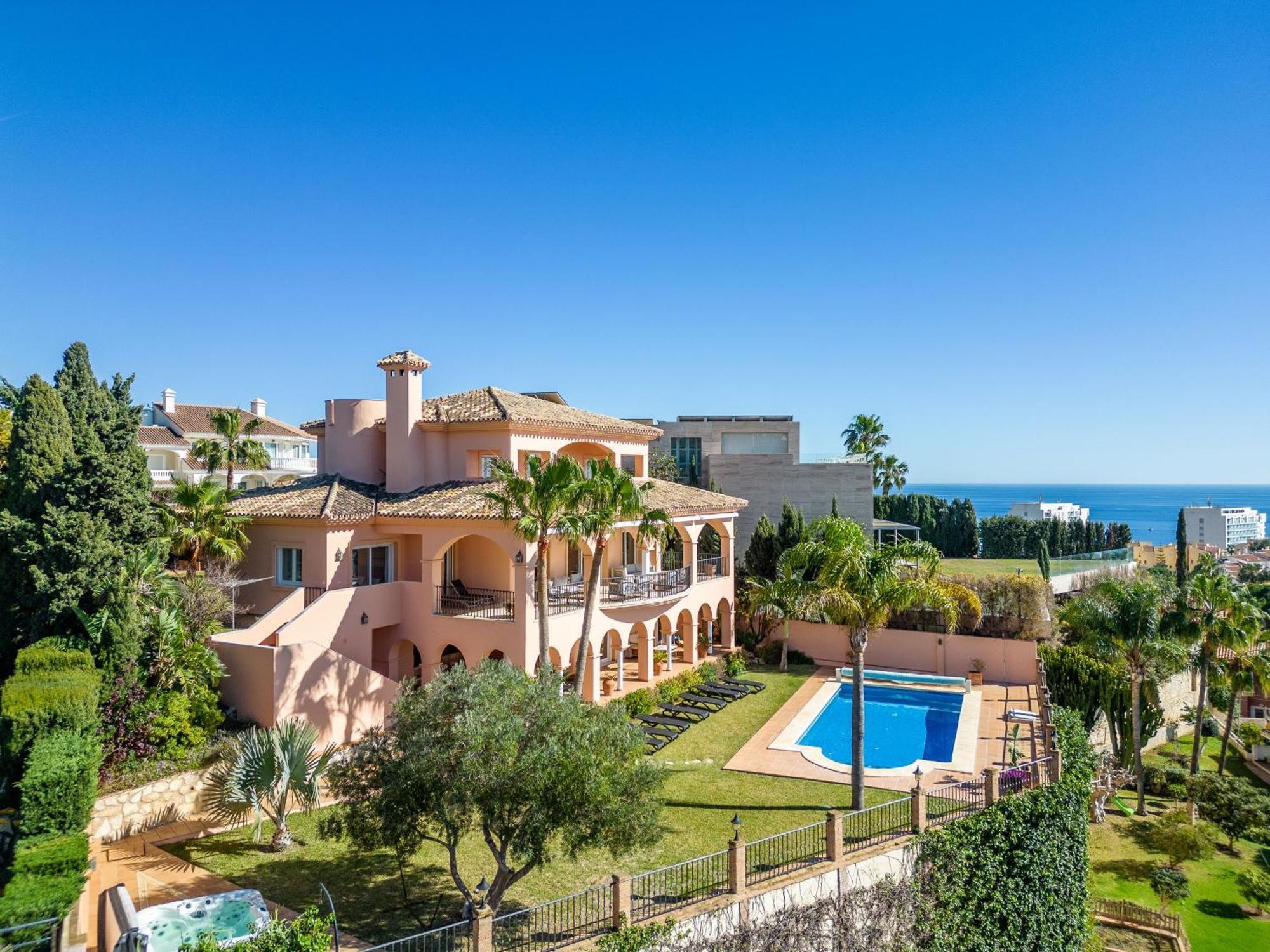 Beachside Villa With Panoramic Sea Views Benalmádena Exterior foto