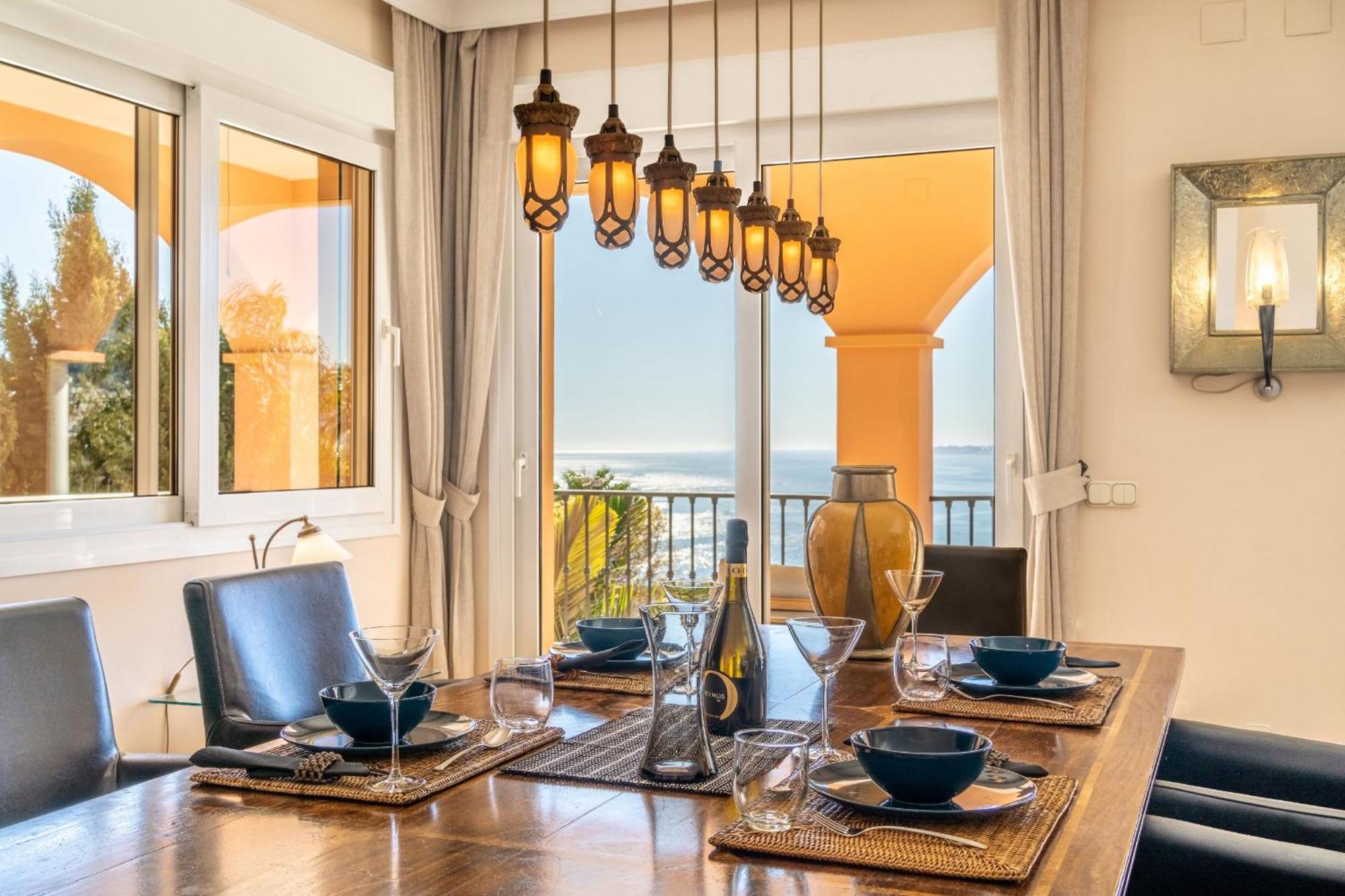 Beachside Villa With Panoramic Sea Views Benalmádena Exterior foto
